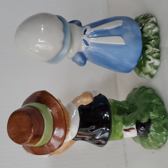 Vintage Girl and Boy Pilgrim Figurines by Treasure Masters Korea 5.5" Ceramic - Picture 3 of 11